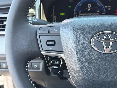 New 2026 Toyota Camry SE FWD image 24