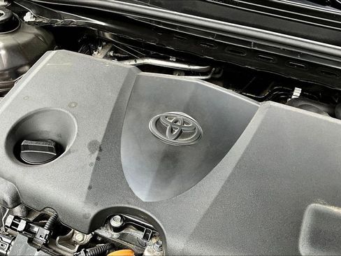 Used 2024 Toyota Camry SE FWD image 29