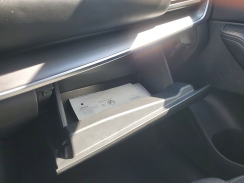 Used 2024 Nissan Rogue SV image 29