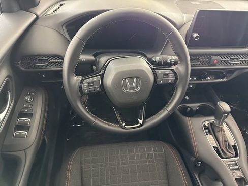 Certified 2026 Honda HR-V Sport image 30