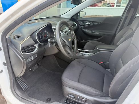 Used 2024 Chevrolet Malibu LT FWD image 15