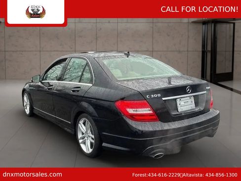 Used 2012 Mercedes-Benz C 300 C 300 4MATIC Luxury Sedan 4D image 4
