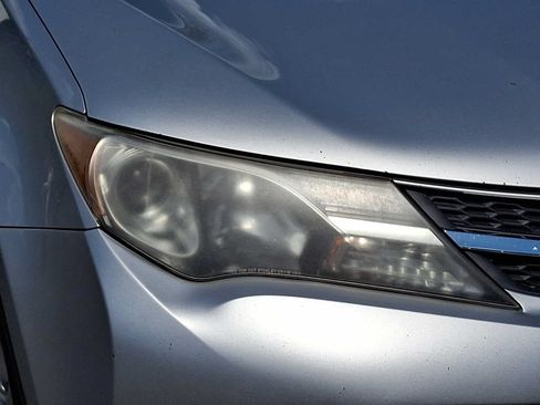 Used 2014 Toyota RAV4 Limited AWD/4WD image 9