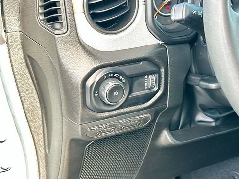 Used 2024 Jeep Wrangler Unlimited Sport AWD/4WD image 10