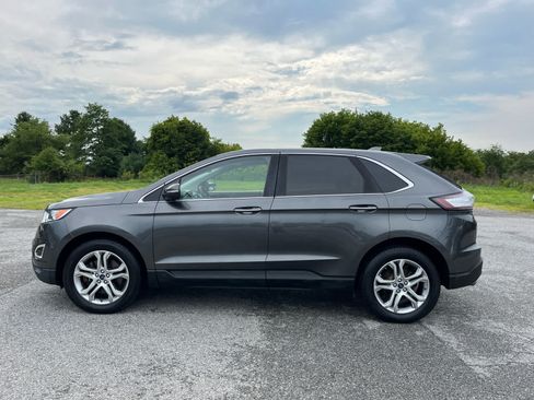 Used 2017 Ford Edge Titanium w/ Equipment Group 301A AWD/4WD image 6