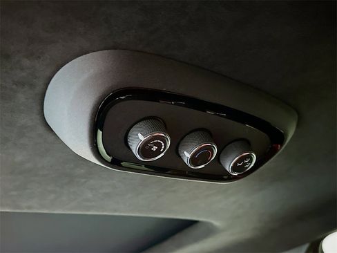 Used 2022 Dodge Durango SRT w/ Premium Interior Group image 32