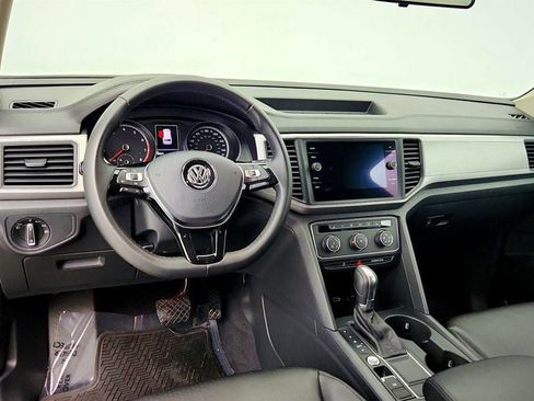 Used 2018 Volkswagen Atlas SE FWD image 12