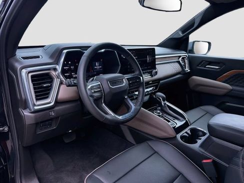 Used 2025 GMC Canyon Denali AWD/4WD image 24