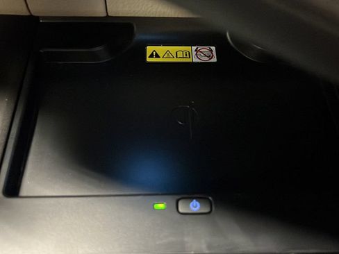 Used 2023 Toyota Camry XLE w/ Cold Weather Package FWD image 31