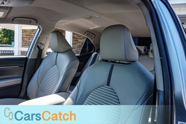 Used 2021 Toyota Camry SE FWD image 21