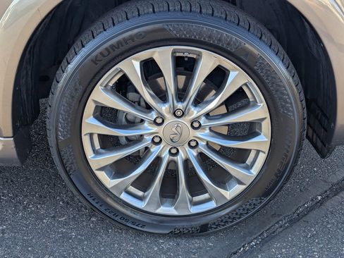 Used 2015 INFINITI QX80 Luxe w/ 22" Wheel Package image 10