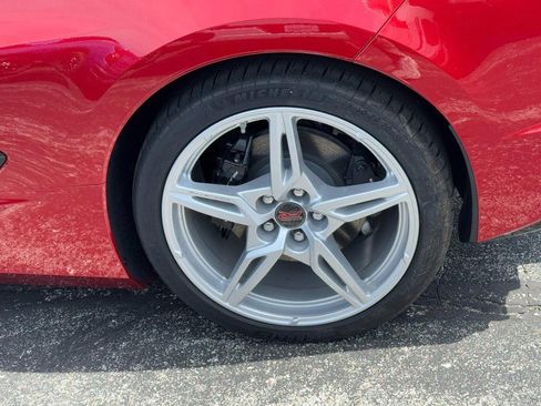 Used 2024 Chevrolet Corvette Stingray Coupe RWD image 8