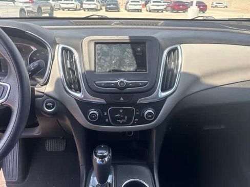 Used 2019 Chevrolet Equinox LT AWD/4WD image 18
