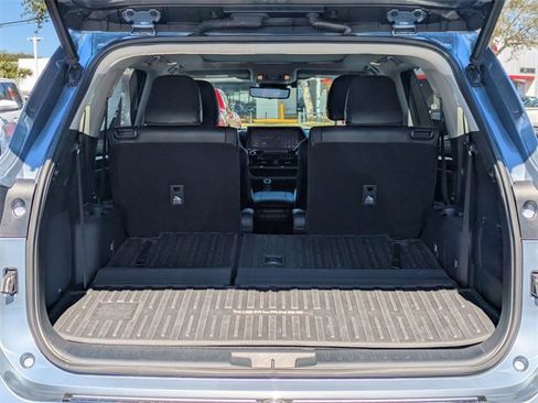 Used 2021 Toyota Highlander Platinum image 13