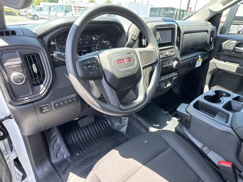 New 2026 GMC Sierra 2500 Pro RWD image 7