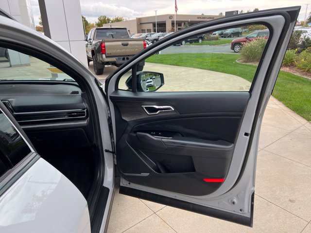 Used 2024 Kia Sportage X-Line w/ X-Line Premium Package AWD/4WD image 37