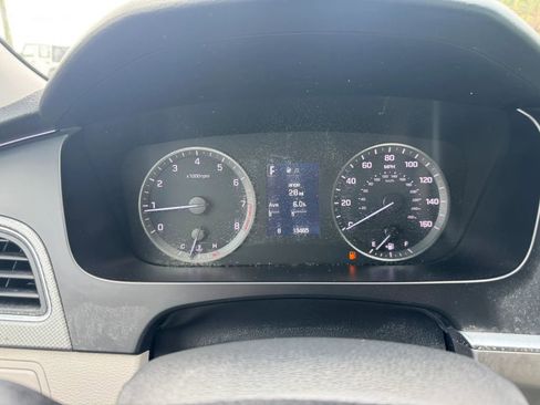 Used 2016 Hyundai Sonata SE FWD image 14