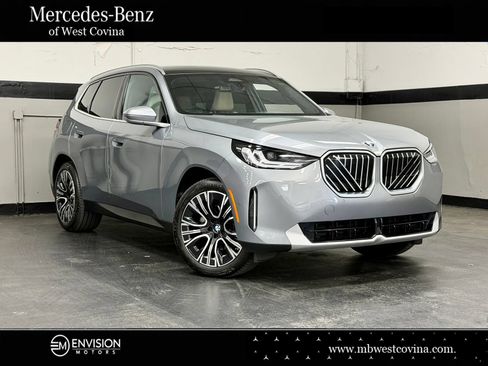 Used 2025 BMW X3 xDrive30i w/ Convenience Package AWD/4WD image 1
