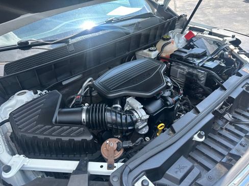 Used 2019 GMC Acadia SLT FWD image 43