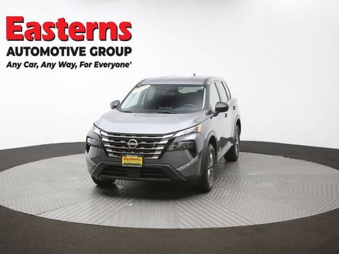 Used 2024 Nissan Rogue S AWD/4WD image 55