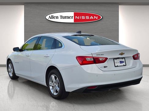 Used 2024 Chevrolet Malibu LS FWD image 8
