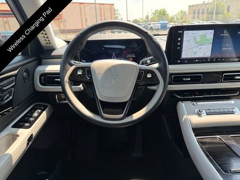 Certified 2025 Lincoln Aviator Reserve w/ Jet Appearance Package AWD/4WD image 18