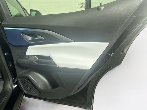 Used 2025 Chevrolet Equinox EV LT image 32