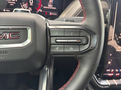 Used 2025 GMC Yukon XL AT4 Ultimate AWD/4WD image 22