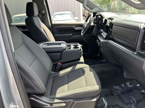 Used 2023 Chevrolet Silverado 1500 LT AWD/4WD image 22
