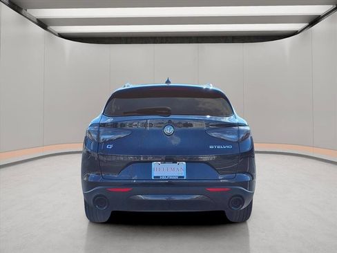 New 2025 Alfa Romeo Stelvio Sprint AWD/4WD image 5