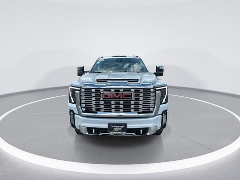 New 2026 GMC Sierra 2500 Denali w/ Denali Reserve Package AWD/4WD image 3