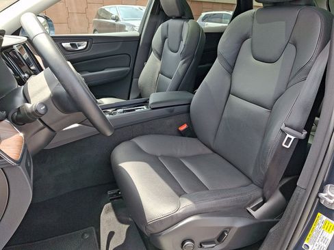 Used 2023 Volvo XC60 B5 Plus w/ Climate Package AWD/4WD image 14