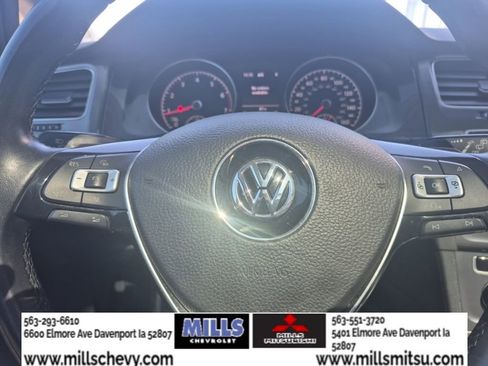 Used 2017 Volkswagen Golf Alltrack image 25