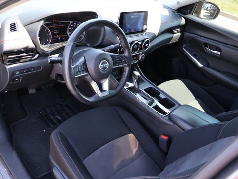 Used 2023 Nissan Sentra SR w/ Electronics Package FWD image 14