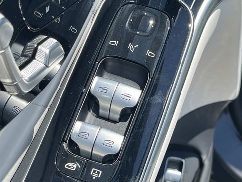 Certified 2023 Mercedes-Benz S 580 4MATIC Sedan image 22