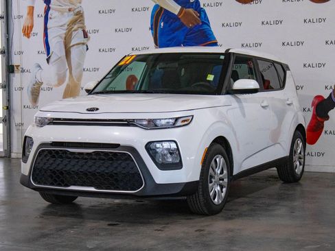 Used 2021 Kia Soul LX image 20