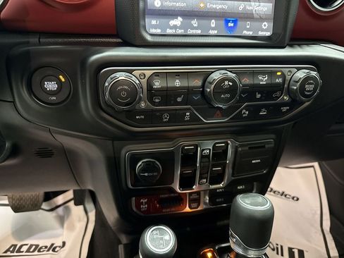 Used 2023 Jeep Wrangler Rubicon w/ Xtreme 35 Tire Package image 17