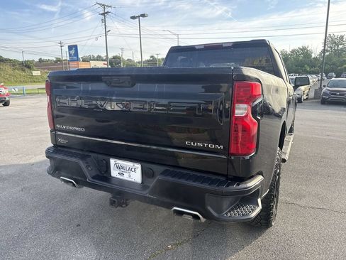 Used 2024 Chevrolet Silverado 1500 Custom Trail Boss AWD/4WD image 5