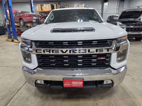 Used 2023 Chevrolet Silverado 2500 LT w/ Convenience Package AWD/4WD image 3