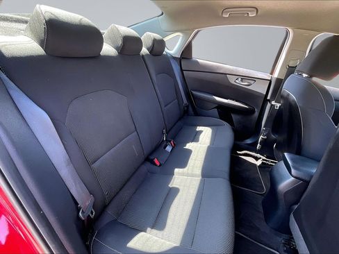 Used 2021 Kia Forte LXS FWD image 27
