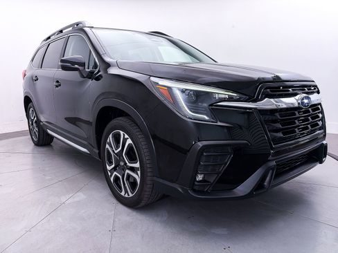 Used 2023 Subaru Ascent Limited AWD/4WD image 9