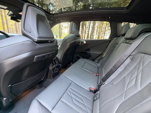 New 2026 BMW X3 xDrive30i w/ Premium Package AWD/4WD image 15