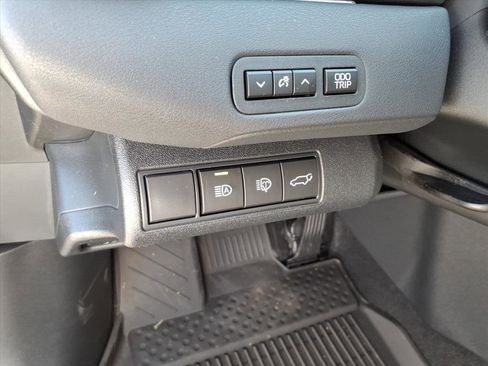 New 2026 Toyota C-HR AWD/4WD image 10