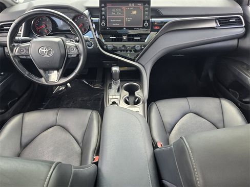 Used 2021 Toyota Camry XSE image 13