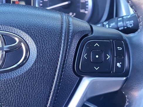 Used 2015 Toyota Highlander Limited image 23