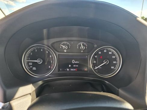 Used 2023 Buick Enclave Essence FWD image 10