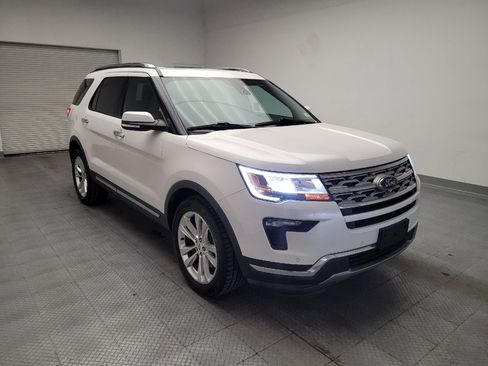 Used 2019 Ford Explorer Limited w/ Ford Safe & Smart Package FWD image 13