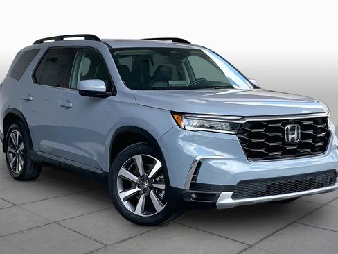 Used 2023 Honda Pilot Elite image 3