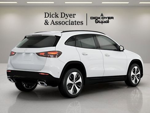 Used 2026 Mercedes-Benz GLA 250 GLA 250 image 10