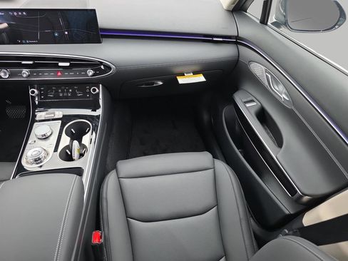 New 2026 Genesis GV70 2.5T AWD/4WD image 14